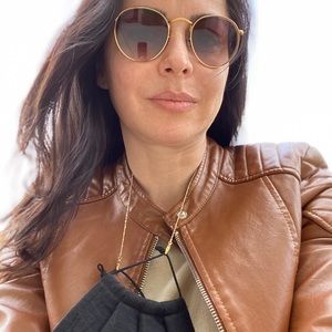 Meet your Posher, Alessandra